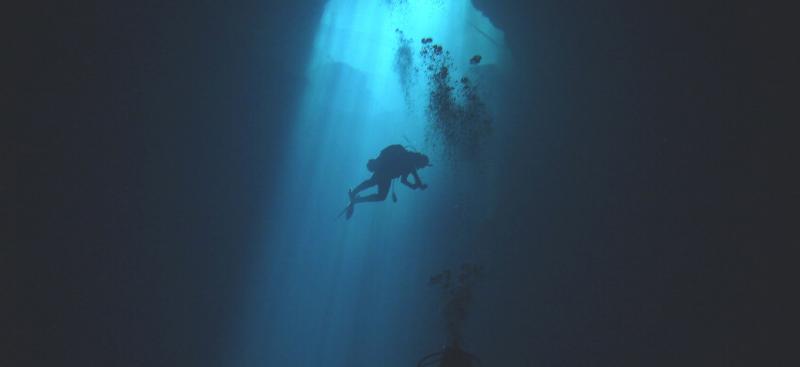 Diver at the entrance to Buford Sink